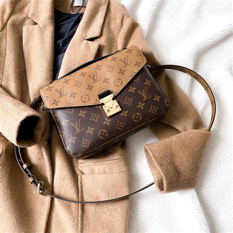 Louis Vuitton Pochette Metis Bag Guide 